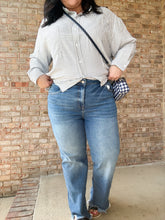 Load image into Gallery viewer, Raw Hem Denim
