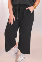 Load image into Gallery viewer, Black Textured Crop