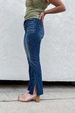 Load image into Gallery viewer, *Pre-Order* Tay Split Hem Jean