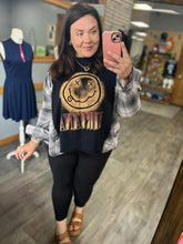 Load image into Gallery viewer, Band Graphic Flannel Flirt