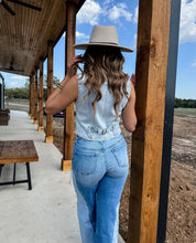 Load image into Gallery viewer, Parker Two Tone Jeans