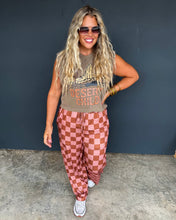 Load image into Gallery viewer, Checkered Pop Bottom