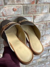 Load image into Gallery viewer, Michael Kors Mule