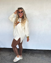 Load image into Gallery viewer, Highland Classic Crew Pullover