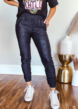 Load image into Gallery viewer, Pebble Joggers