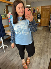 Load image into Gallery viewer, Blue Graphic Outerbanks Flannel Flirt
