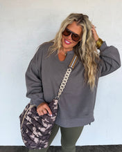 Load image into Gallery viewer, Camo Carry All Bag [Pre-Order]
