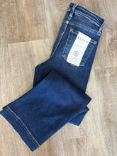 Load image into Gallery viewer, Risen Tummy Control
