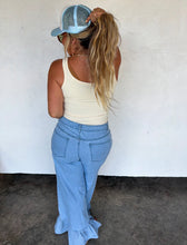 Load image into Gallery viewer, Callie Ruffle Jeans [Pre-Order]
