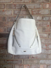 Load image into Gallery viewer, Michael Kors Evie Bag[PRE-LOVED]
