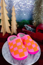 Load image into Gallery viewer, Checkered Plush Slippers
