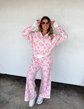 Load image into Gallery viewer, Floral &amp; Cheetah Drift Away Joggers *Pre-Order*
