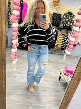 Load image into Gallery viewer, Urban Distressed Crop Jean
