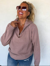Load image into Gallery viewer, Field &amp; Stable 1/4 Zip Pullover[Pre-Order]
