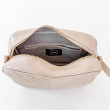 Load image into Gallery viewer, Winter Crossbody Bag
